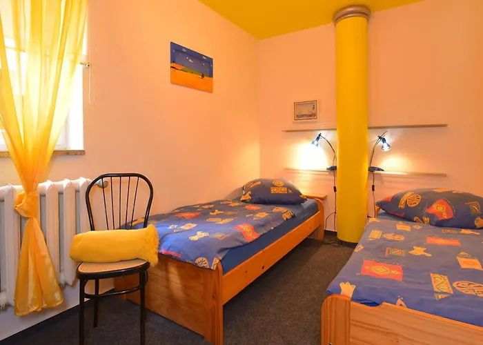 Steinbach Nahe Skihalle Oberhof, Cleaning Included Daire